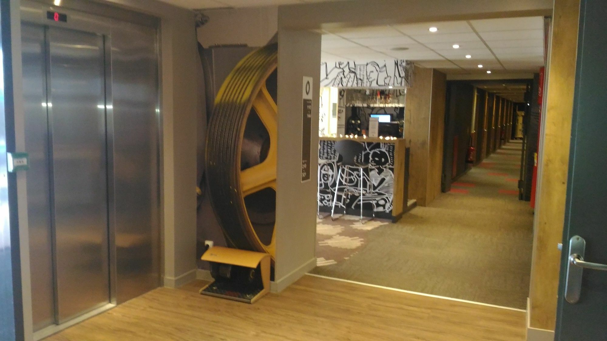 Hotel Ibis Chalon Sur Saone Nord Exterior foto